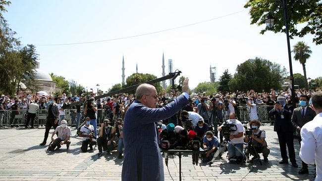 Cumhurbaşkanı Erdoğan: Yeniden bir haçlı-hilal mücadelesi başlayabilir